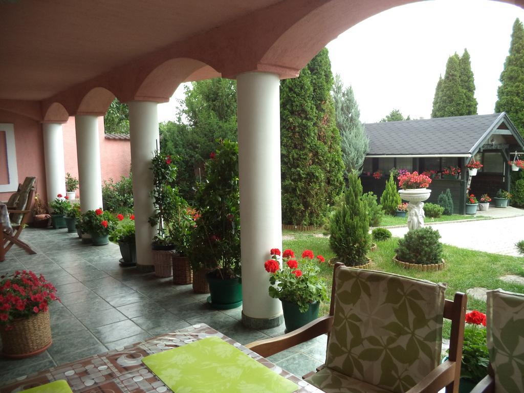 Maria Apartman Heviz Exterior foto