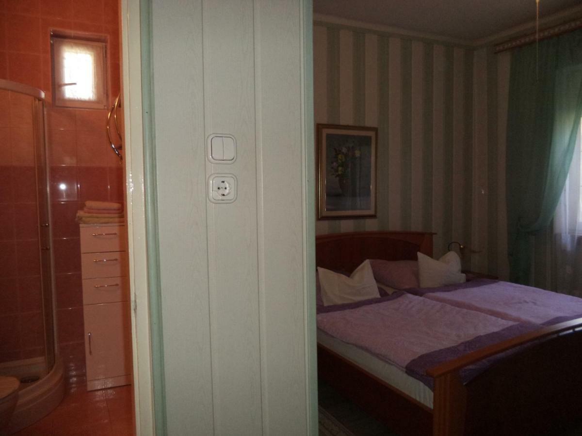 Maria Apartman Heviz Exterior foto